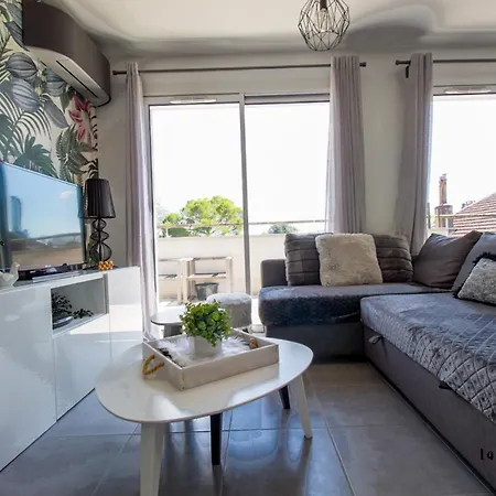 Urban Jungle Terrasse Clim Parking Apartment