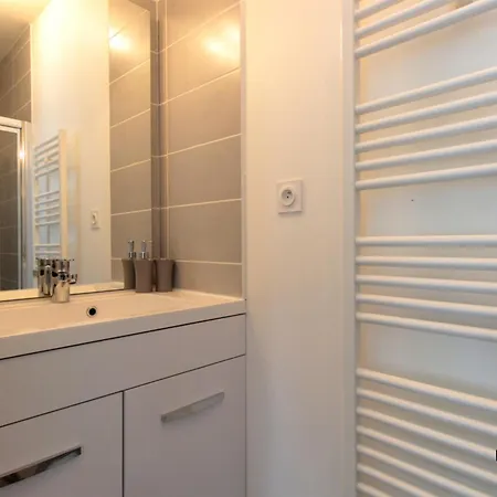 Urban Jungle Terrasse Clim Parking Apartment *